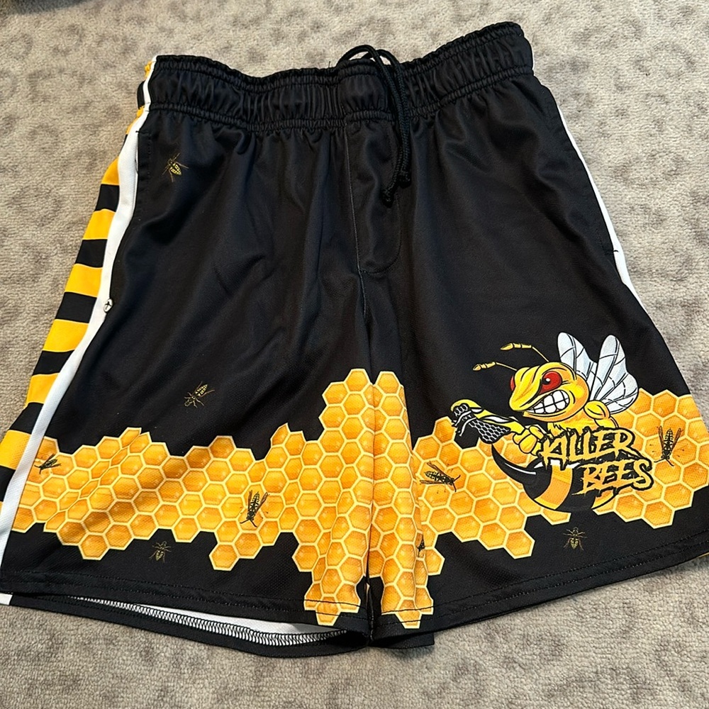 Lacrosse Unlimited bee 🐝 shorts